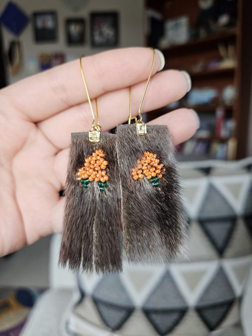Sealskin Fringe Beaded Akpiit - Image 2