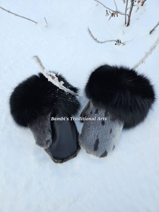 Women's Sealskin Mittens (XL) - Image 2