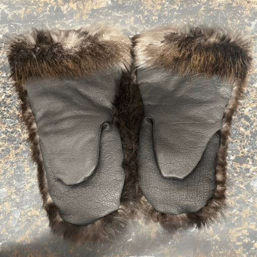 Men's Large Beaver Mitten with Black Bison Leather Palm