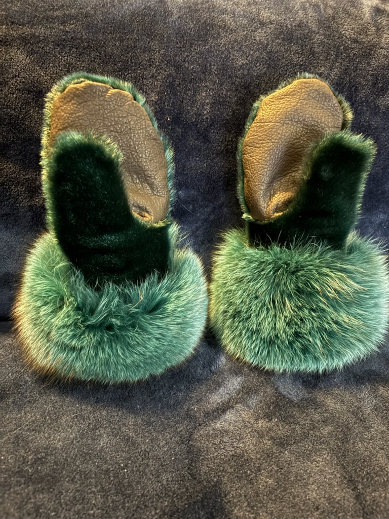 Green Sealskin and Fox Fur Trim Mittens - Image 2