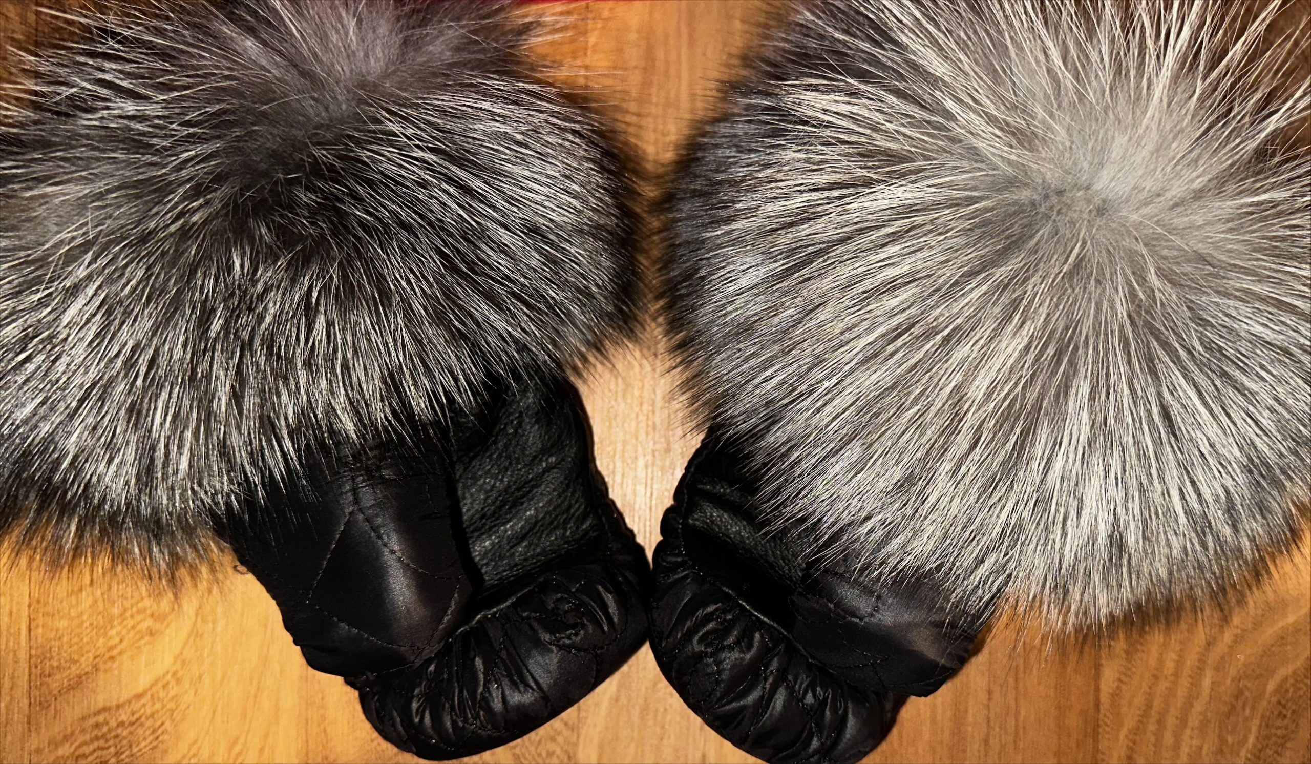 Ulu Print Hollofil and RadianTex Women’s Mitts - Image 2