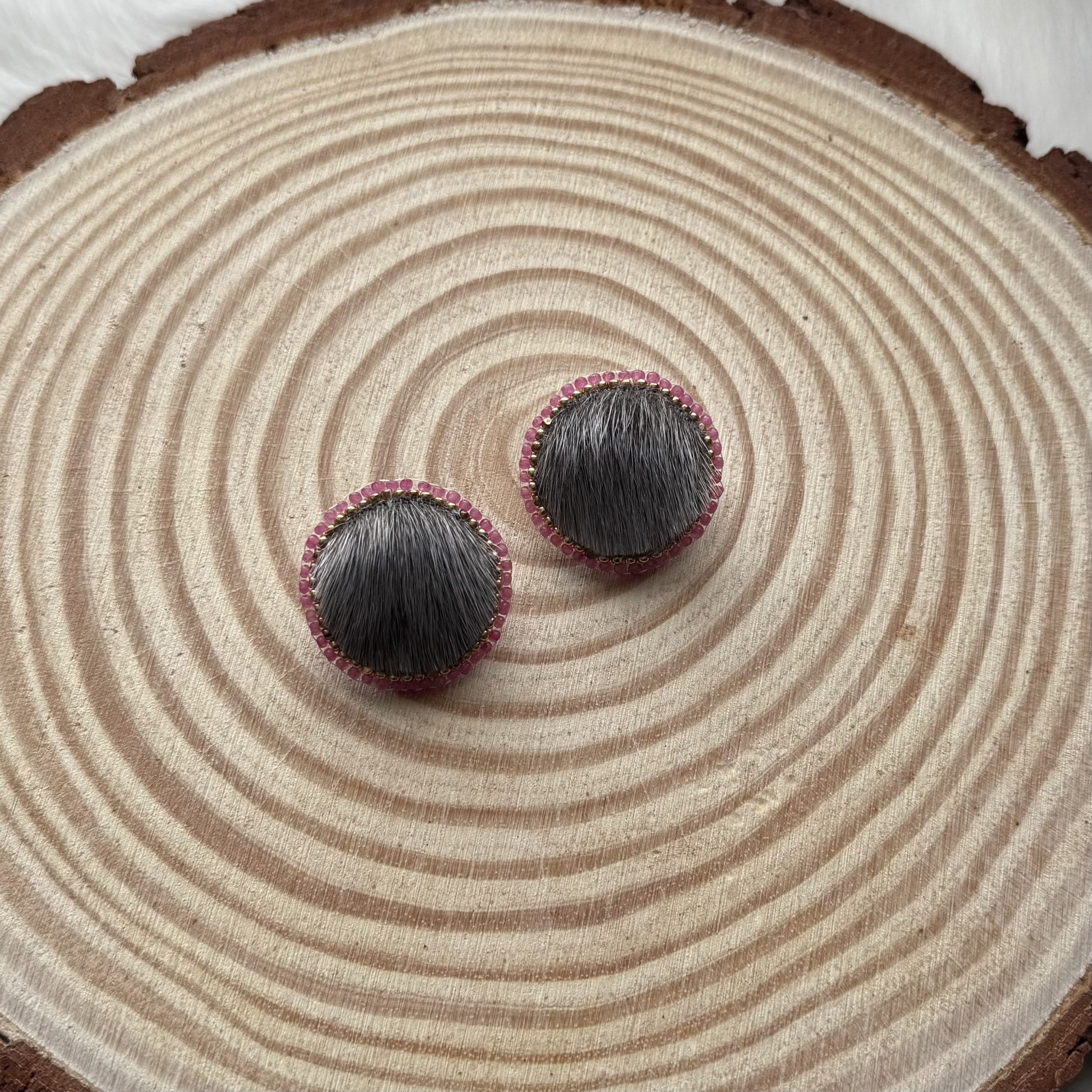 Sealskin Studs